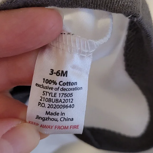 Hudson Baby Onesie New To The Tribe - Picture 7 of 9